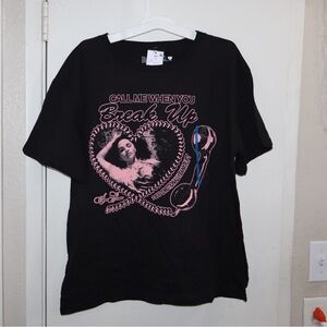 Selena Gomez Black Tee with Pink Text NWT Ladies Size Large Music Fan Sing Song
